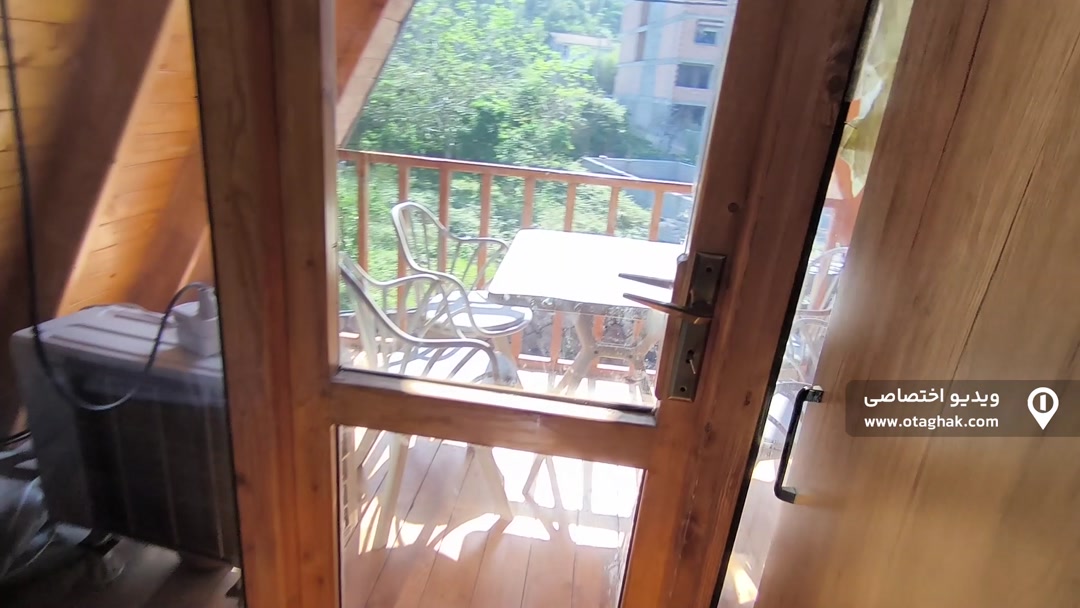 تصویر 2 - کلبه سوئیسی استخردار آبگرم تیدا در سوادکوه